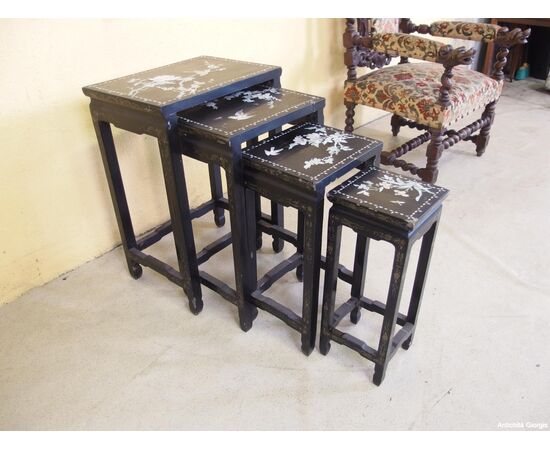 N. 4 TAVOLINI A SCOMPARSA LACCATI STILE CINA cm L48xP35xH69