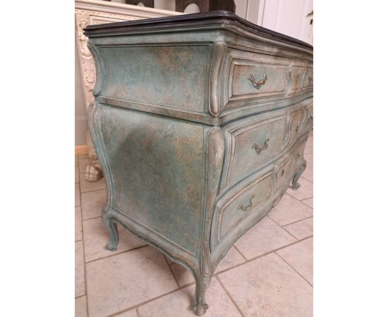 Painted Louis XV style chest of drawers Painted Louis XV style chest of drawers