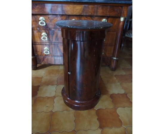 COMODINO A CILINDRO STILE IMPERO 800 RESTAURATO COMODINO A CILINDRO STILE IMPERO 800 RESTAURATO