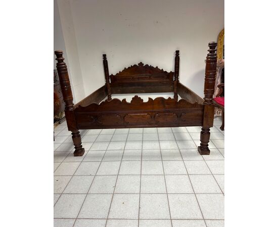 Emilian Bolognese double bed. 17th century