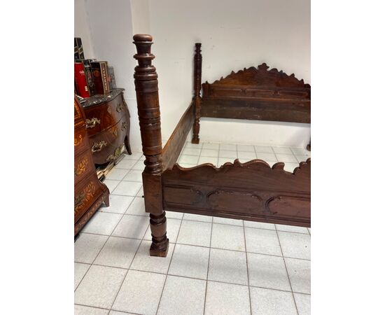 Emilian Bolognese double bed. 17th century