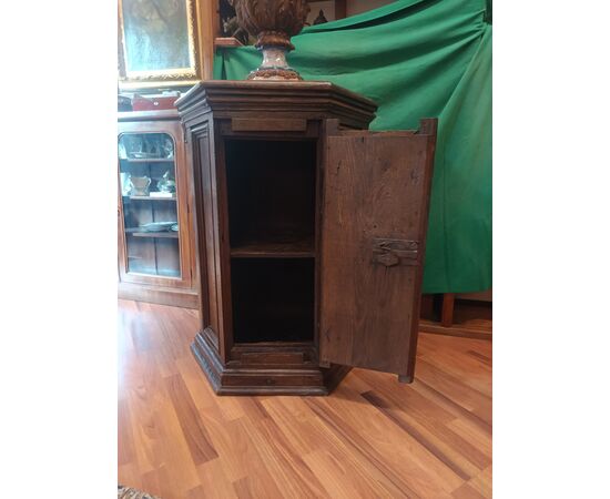 Antique 17th-century center table