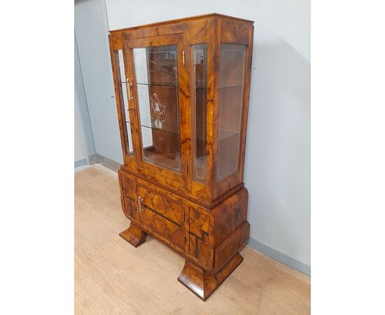 Art Deco walnut and burr walnut display cabinet, original from 1930-40