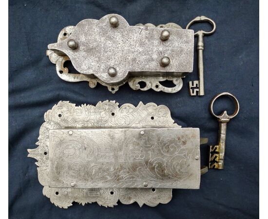 2 engraved cabinet locks with original keys