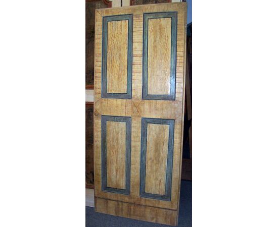 18th-century Central Marche door