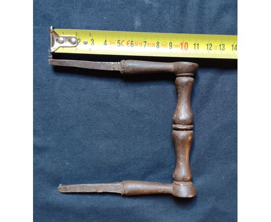 Beautiful 17th-century wrought iron door handle