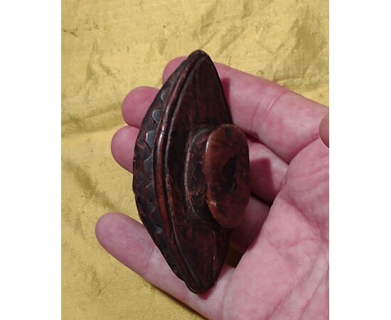 Marca da pane in bosso intagliato Piemonte