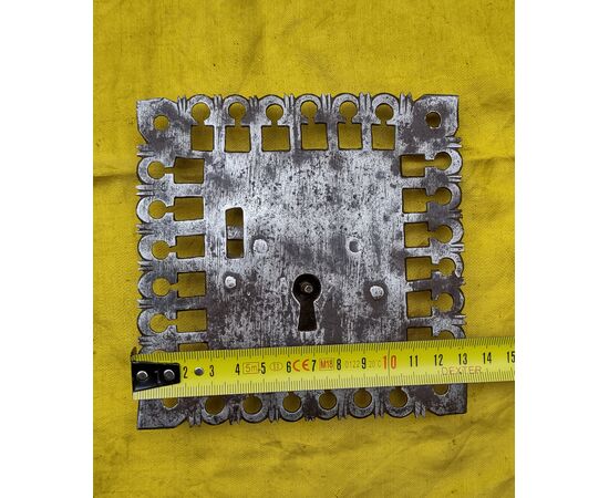 Beautiful sixteenth-century Trentino chest lock