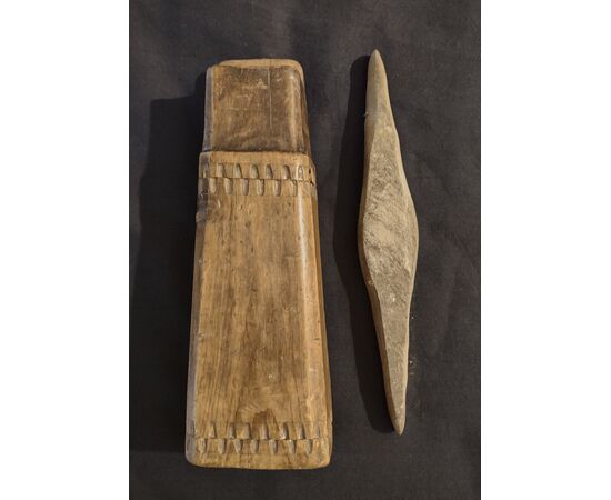 Porta cote in cirmolo Valtellina XIX secolo