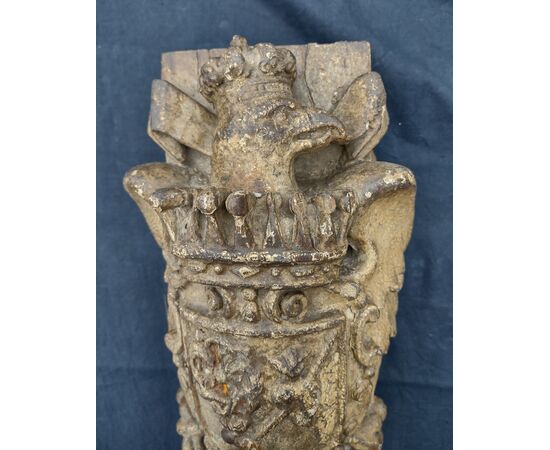 Splendid Spanish noble coat of arms in carved and lacquered wood