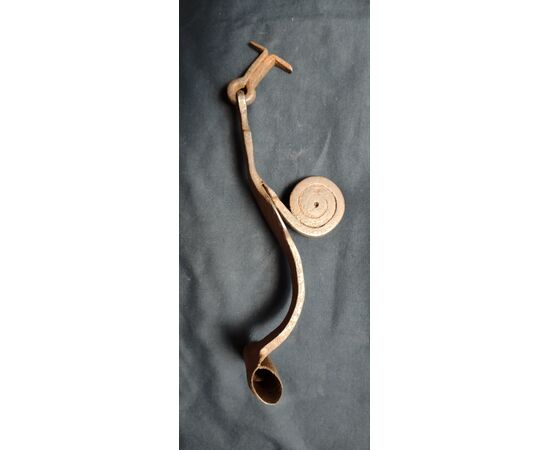 Large 16th-century iron knocker