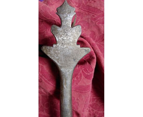 Battente in ferro spagnolo zoomorfo