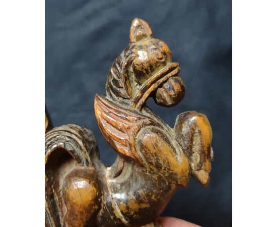 Splendid pair of Indian friezes expertly carved, 18th century