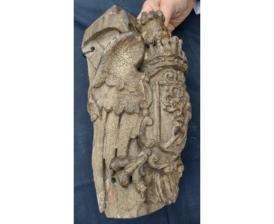 Splendid Spanish noble coat of arms in carved and lacquered wood
