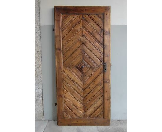 Rustic single-leaf door