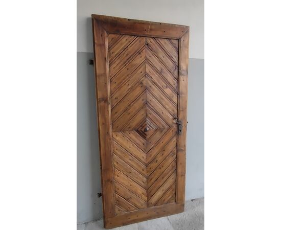 Rustic single-leaf door