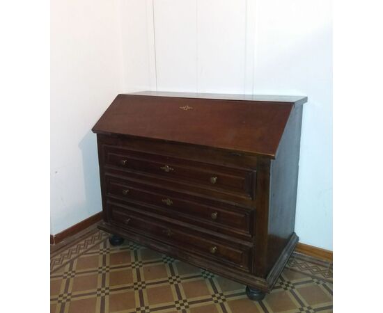 Piedmontese walnut drop-front desk