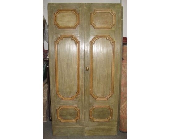 Painted double door. Origin: Central Italy
