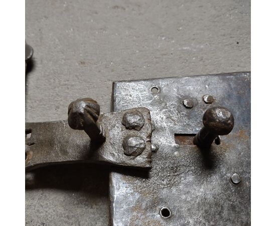 Fully functional 17th-century door lock