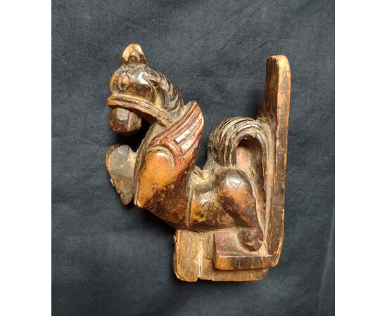 Splendid pair of Indian friezes expertly carved, 18th century