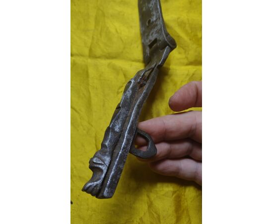 Splendid Gothic chest lock in wrought iron with dragon.