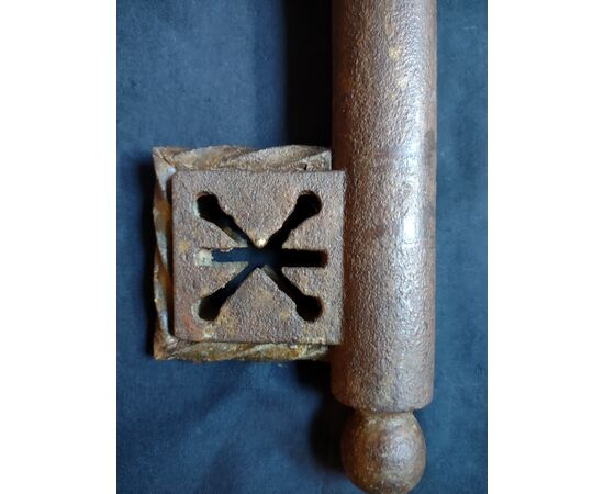 Splendid 18th-century locksmith sign, 61 cm