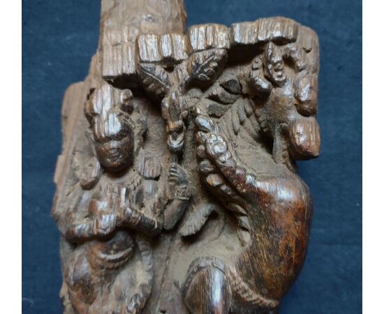 Splendid pair of Indian friezes expertly carved, 18th century