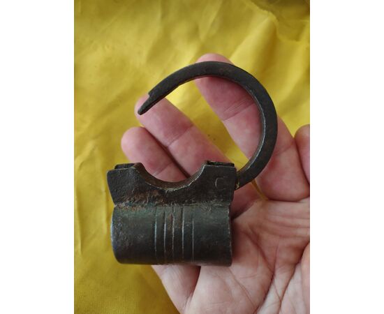 17th-century German padlock with screw key