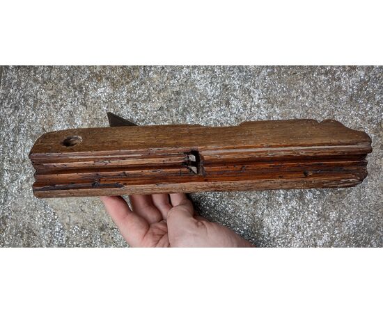 Softwood plane for making grooves, late 18th century
