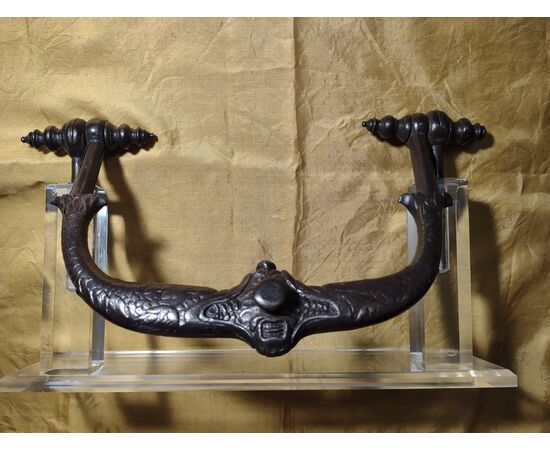 Important Renaissance zoomorphic wrought iron knocker