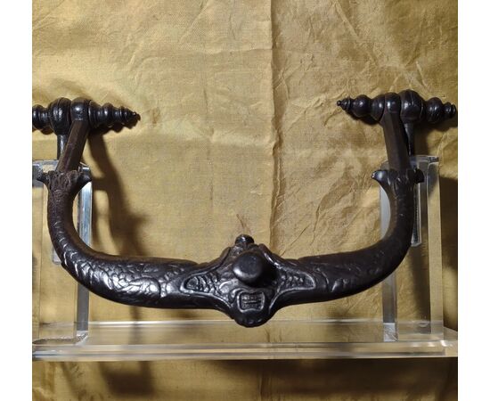 Important Renaissance zoomorphic wrought iron knocker