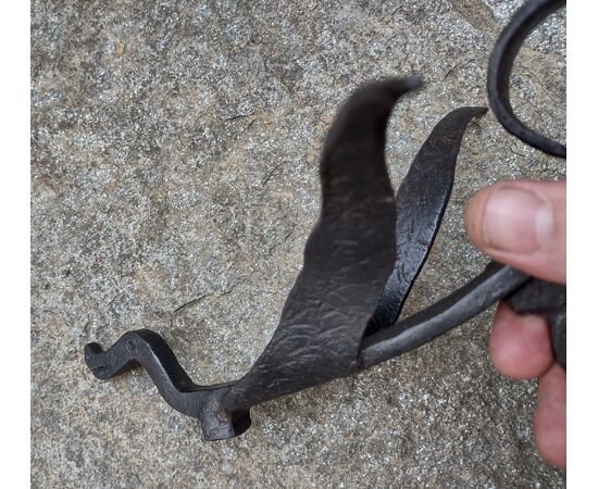 18th century dragon-shaped knocker