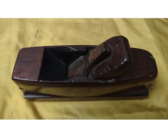 Rara pialla inglese in mogano XIX secolo