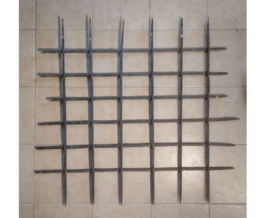 Splendid Lombard window grate from the 15th century