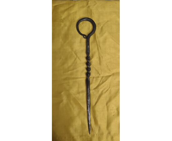 Scartocciatoio in ferro forgiato di grandi dimensioni