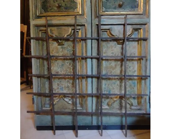 Splendid 15th-century Lombard window grate