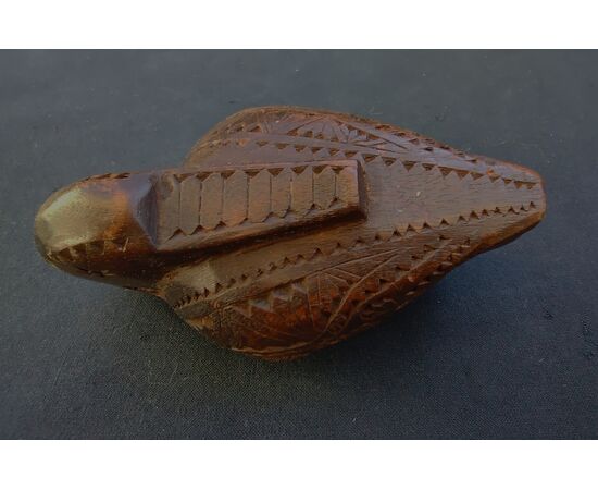 Marca da pane valdostana in legno inciso