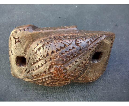 Marca da pane valdostana in legno inciso