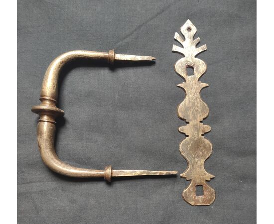 17th century wrought iron door handle
