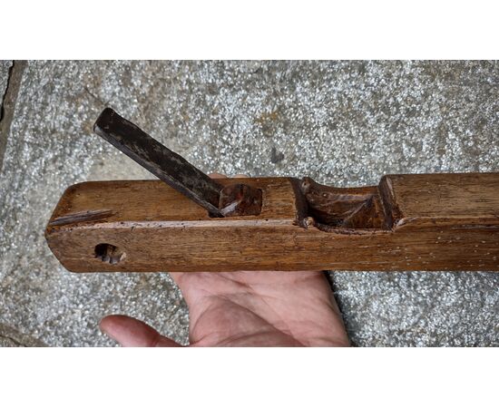 Softwood plane for making grooves, late 18th century