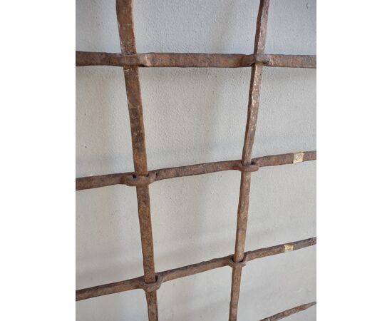 Splendid Lombard window grate from the 15th century