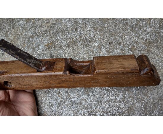 Softwood plane for making grooves, late 18th century
