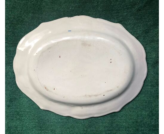 Piatto in maiolica decorato alla rosa.Manifattura Ferretti.Lodi.