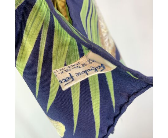 SALVATORE FERRAGAMO Foulard Vintage in Seta Col. Blu