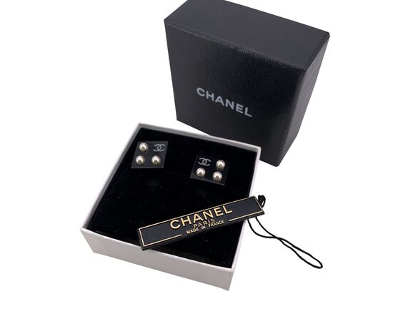 CHANEL Orecchini Vintage in Plastica Col. Nero CC
