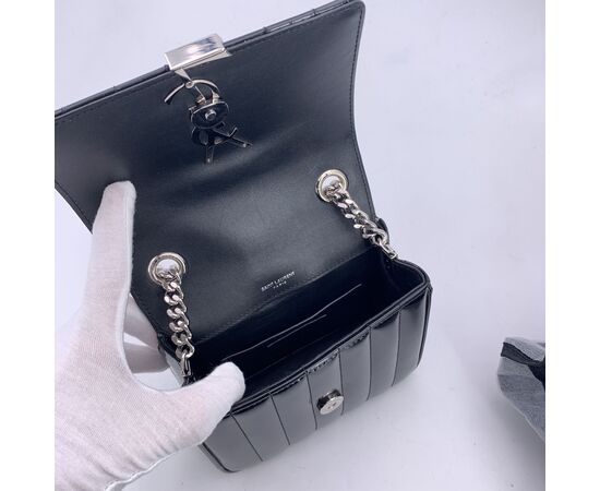 SAINT LAURENT Borsa a Tracolla in Pelle Lucida Col. Nero Vicky S