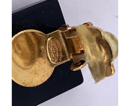 CHANEL Orecchini Vintage in Plastica Col. Nero CC