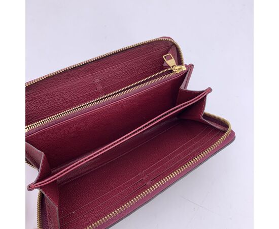 LOUIS VUITTON Portafoglio in Pelle Col. Viola Zippy M