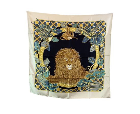 SALVATORE FERRAGAMO Foulard Vintage in Seta Col. Beige