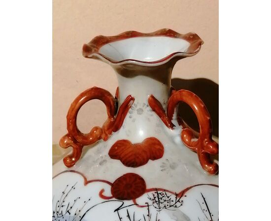 19th-century Japanese vase in painted ceramic